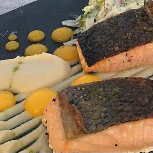 Συνταγές με ψάρι: Φιλέτο σολομού με χούμους