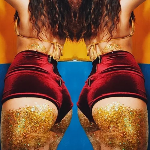 Αυτό το καλοκαίρι θα βάλεις glitter στο πιο απρόσμενο μέρος του σώματός σου