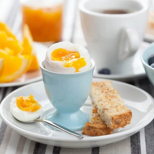 Να τρως ολόκληρα αυγά ή μόνο ασπράδια αυγού για να αδυνατίσεις;