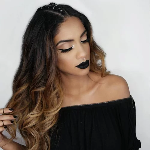 Πώς θα κάνεις κι εσύ την πλεξίδα - κορσέ, που βλέπουμε συνέχεια παντού!