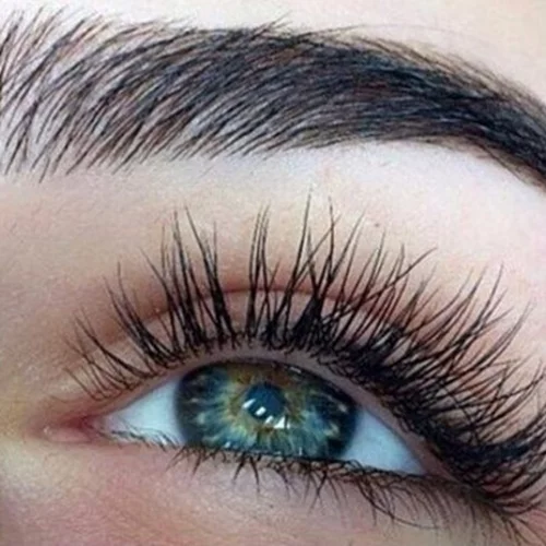 Κι όμως, μετά από τόσα cool(α) trends στα φρύδια, ορίστε και ένα που είναι πραγματικά τέλειο!