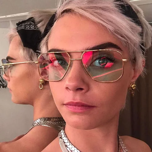 Cara Delevingne: Χωρίς ίχνος τρίχας στο κεφάλι της! (φωτογραφία)