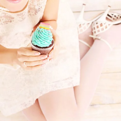 Πόσες θερμίδες πρέπει να φας για να πάρεις ένα κιλό; Τι λένε οι ειδικοί