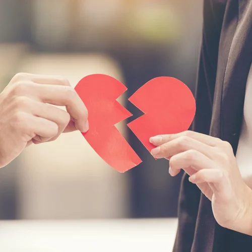 7 σημάδια ότι θα σε χωρίσει