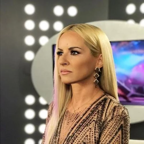 Μαρία Μπεκατώρου: Με νέο hairlook λίγο πριν την πρεμιέρα