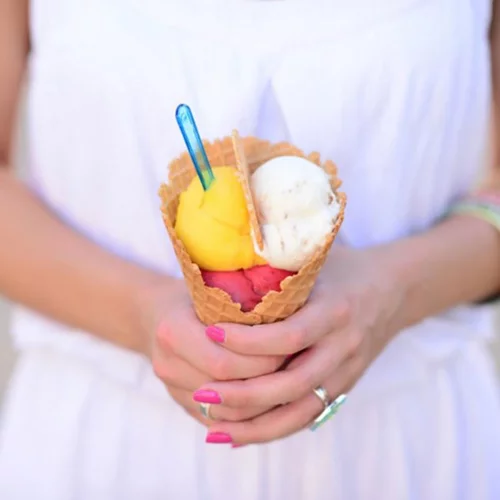 Πώς θα χάσεις γρήγορα το λίπος; Μόνο 3 γεύματα, πολύ νερό, πολλή πρωτεΐνη και 40 λεπτά τρέξιμο λέει η ειδικός