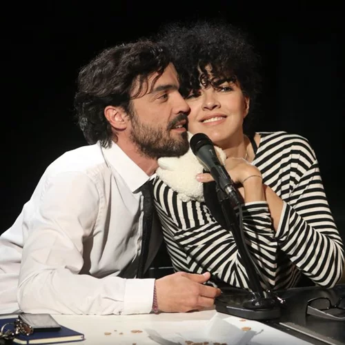 Ποιοι επώνυμοι βρέθηκαν στην πρεμιέρα της παράστασης που πρωταγωνιστεί η Μαρία Σολωμού