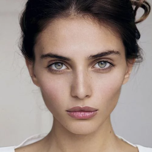 Ενοχλήσεις στα μάτια; Τα πιο συχνά προβλήματα και οι λύσεις (τσούξιμο, φαγούρα, βλέπεις σημαδάκια ή θολά;)