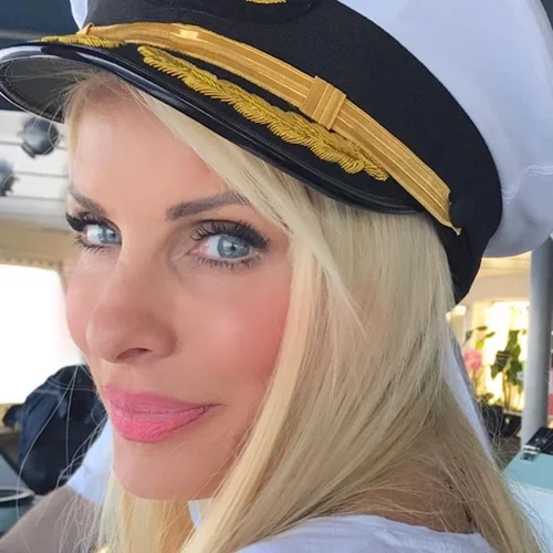 Ελένη Μενεγάκη: Τι φόρεσε στην εκπομπή της Πέμπτης