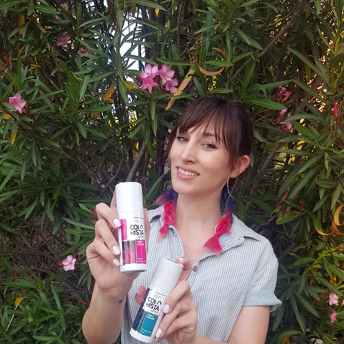 Να πώς θα αποκτήσεις ροζ-μπλε μαλλιά σε 1 λεπτό!