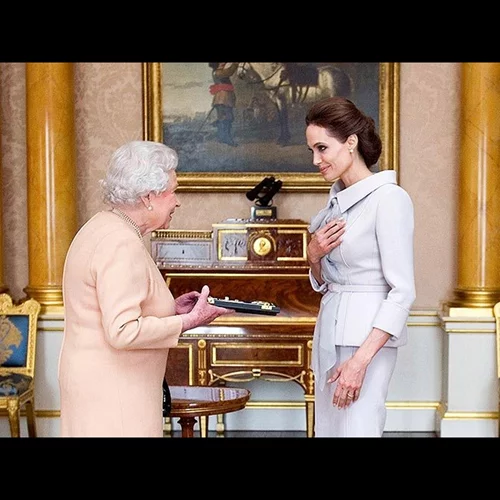 Dames & Sirs: 13 celebrities που τιμήθηκαν με τίτλο από το Παλάτι