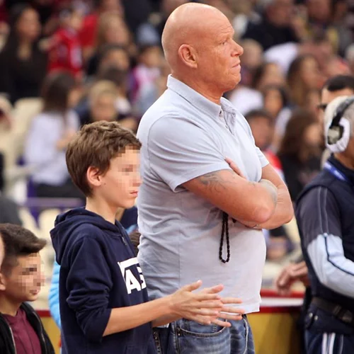 Τζώνη Καλημέρης: Στο γήπεδο με τον γιο του