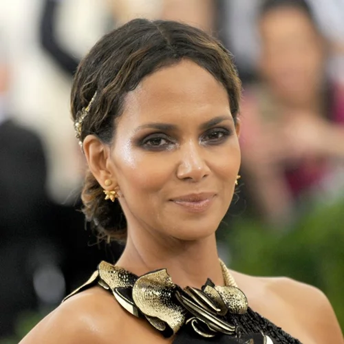 Halle Berry | «Κινδυνεύω λόγω του διαβήτη - Τα κόκκαλά μου σπάνε πολύ εύκολα»