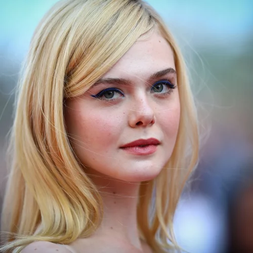 Elle Fanning: Έχεις 5 λόγους να λατρέψεις την γκαρνταρόμπα της στις Κάννες 2017