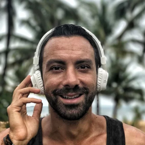 Σάκης Τανιμανίδης: Δες τον αδελφό του παρουσιαστή και την απίστευτη ομοιότητά τους