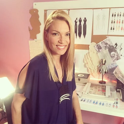 Βίκυ Καγιά: Στη Μύκονο στον 4ο μήνα της εγκυμοσύνης της