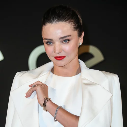 Miranda Kerr: Μας δείχνει για πρώτη φορά τη βέρα της!
