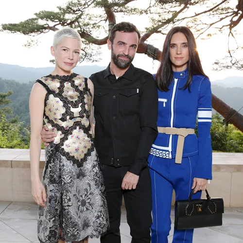 Louis Vuitton: Όλοι οι celebrities που παραβρέθηκαν στο fashion show στο Tokyo!