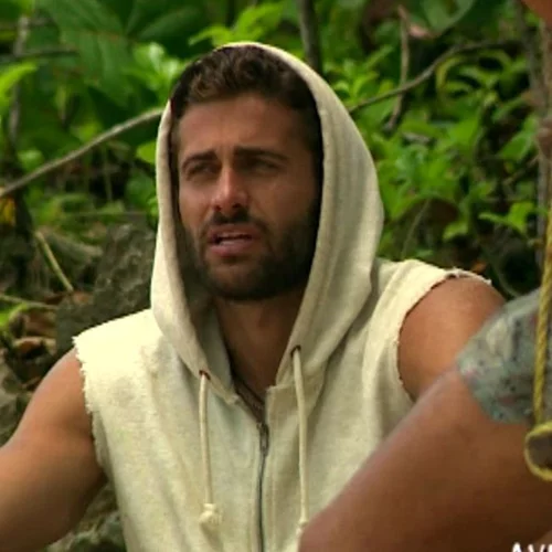 Survivor: Ο Κωνσταντίνος Βασάλος στον ημιτελικό!