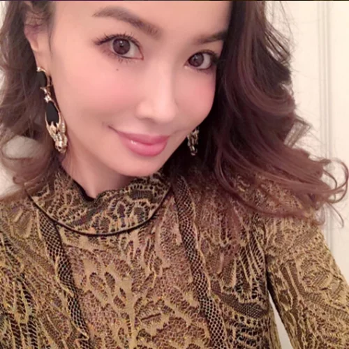 Δεν φαντάζεσαι καν πόσο χρονών είναι αυτό το μοντέλο!