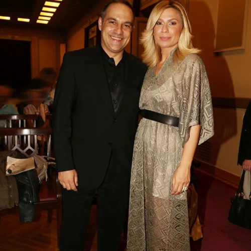 Κατερίνα Καραβάτου - Κρατερός Κατσούλης: Σπάνια έξοδος για το λαμπερό ζευγάρι