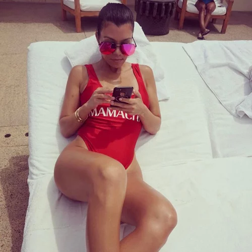 Kourtney Kardashian: Έτσι κατάφερε να κάνει την Kylie Jenner να ζηλέψει