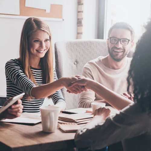 6 σίγουροι τρόποι να κάνεις καλή πρώτη εντύπωση