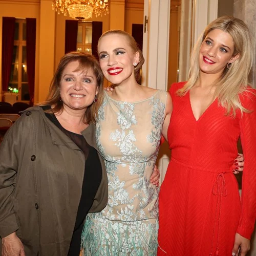 Εντυπωσιακή πρεμιέρα για το θρυλικό μιούζικαλ Evita