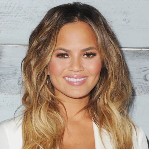 Chrissy Teigen: Ποιος την έκανε block στο Twitter;