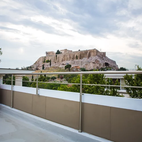 Στο κέντρο της Αθήνας, θα χτυπάει πλέον η καρδιά της SEPHORA!