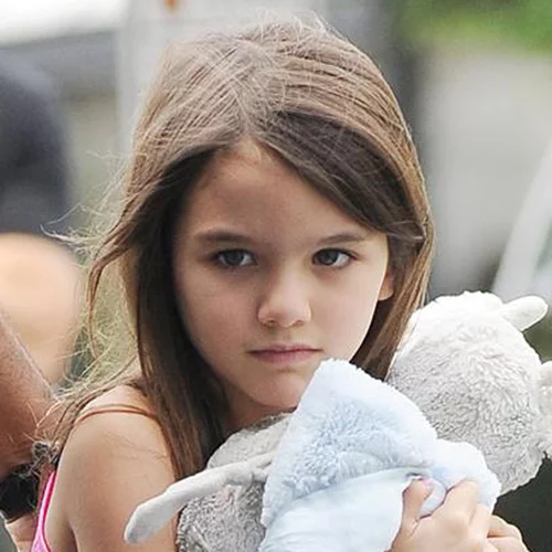 Suri Cruise: Μεγάλωσε και είναι ίδια ο πατέρας της!