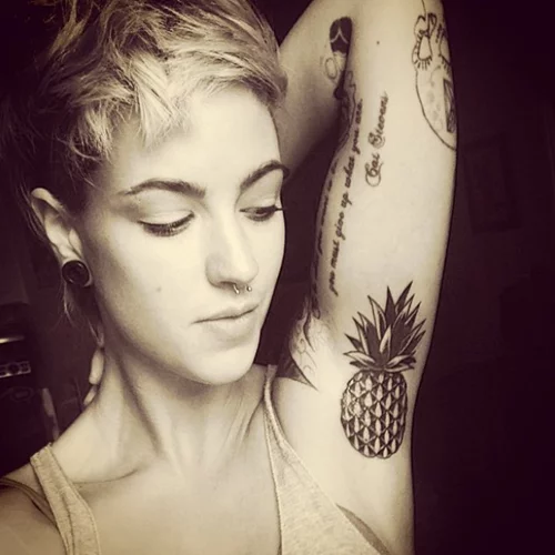 Το πιο αναπάντεχο μέρος να κάνεις τατουάζ και γιατί έγινε ξανά trend!