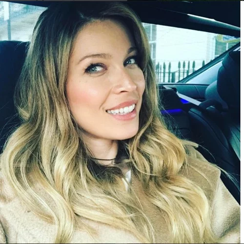 Μαριέττα Χρουσαλά: Έχεις δει τους τέλεια γραμμωμένους κοιλιακούς της;