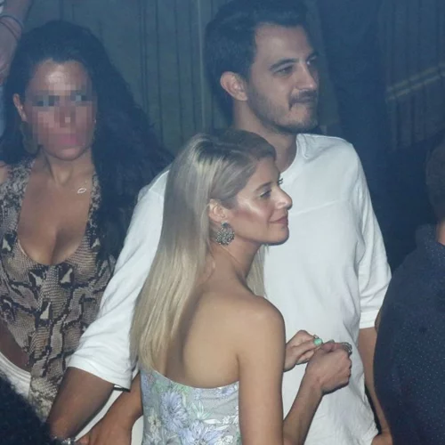 Δήμος Αναστασιάδης - Τζένη Θεωνά: Πιο ερωτευμένοι από ποτέ στην Άννα Βίσση