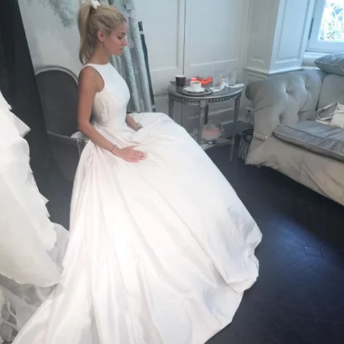 Δούκισσα Νομικού: Το παραμυθένιο νυφικό του γάμου της