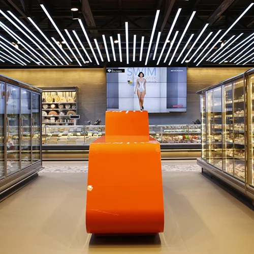 Το πρώτο VIP super market του πλανήτη φυσικά και βρίσκεται στη Μύκονο