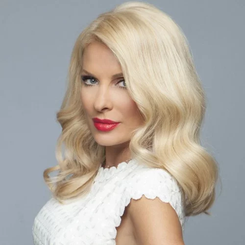 Ελένη Μενεγάκη: Τι φόρεσε στην εκπομπή της Πέμπτης