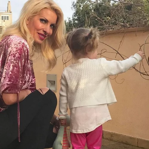 Ελένη Μενεγάκη: Το δώρο που έκανε στην μικρή Μαρίνα