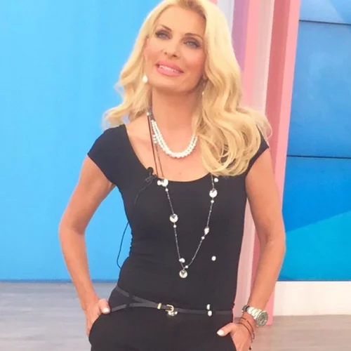 Ελένη Μενεγάκη: Τι φόρεσε στην εκπομπή της Τετάρτης