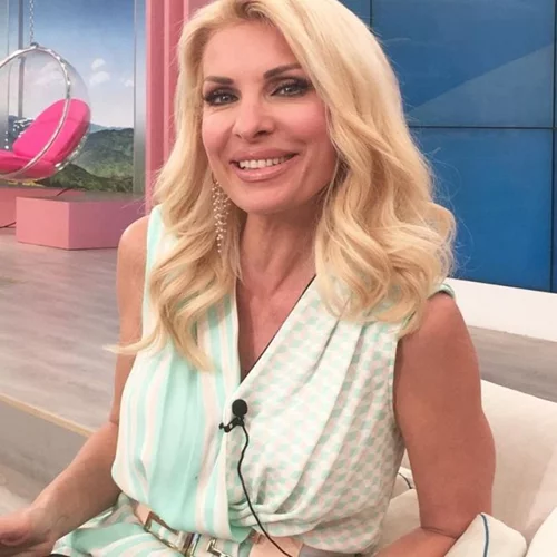 Ελένη Μενεγάκη: Τι φόρεσε στην εκπομπή της Δευτέρας