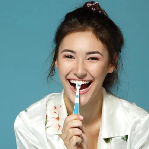 Γιατί πραγματικά πρέπει να αλλάζεις οδοντόβουρτσα πιο συχνά