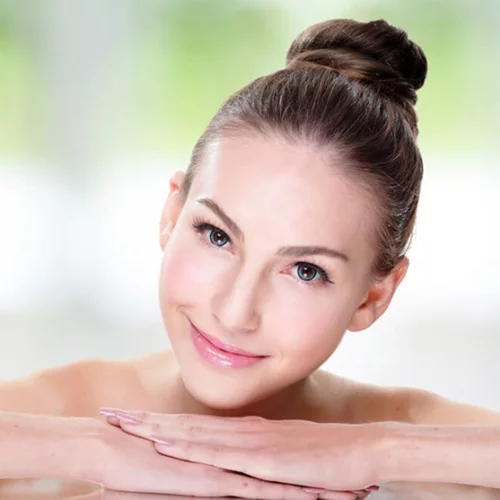 Tι προσφέρουν οι βιταμίνες στο δέρμα σου; Ποια να διαλέξεις για κάθε περίπτωση; (αντιγήρανση, ακμή κ.ά.)