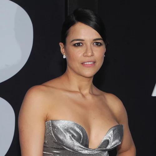 Michelle Rodriguez: Προειδοποιεί για την αναχώρηση της από το "Fast and Furious" αν δεν αναβαθμιστεί ο ρόλος των γυναικών