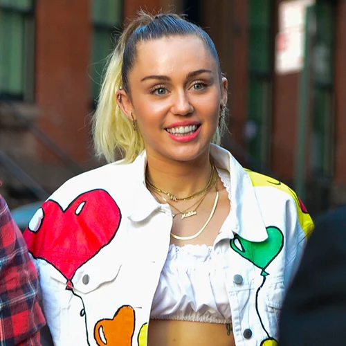 Miley Cyrus: Εξηγεί το γιατί σταμάτησε να κάνει χρήση μαριχουάνας