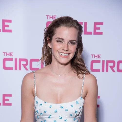 Emma Watson: Η πριγκιπική εμφάνιση της αποδεικνύει (ξανά) πως έχει στυλ