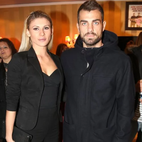 Στέλιος Χανταμπάκης: Η κόρη του μεγάλωσε κι έχει γίνει μια κούκλα - Δες την για πρώτη φορά