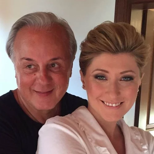 Σία Κοσιώνη - Κώστας Μπακογιάννης: Δες τις πρώτες φωτογραφίες από τον λαμπερό γάμο τους