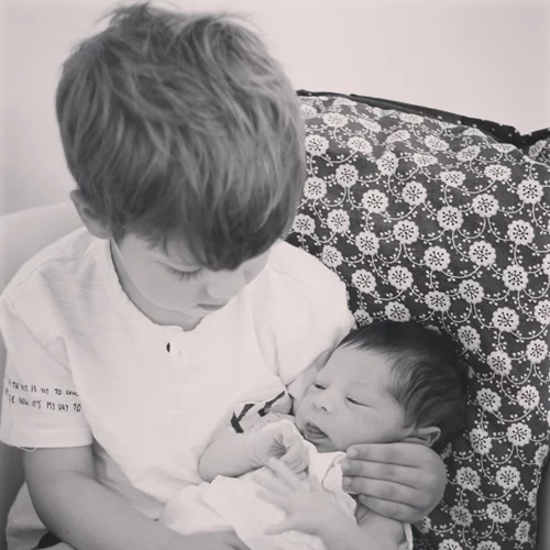 Είσαι μαμά; Αυτό το βίντεο σίγουρα θα σε συγκινήσει!