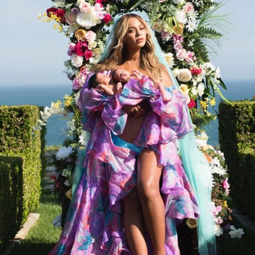 Beyonce: Οι καλύτερες αντιδράσεις του Twitter στη φωτογραφία με τα δίδυμα