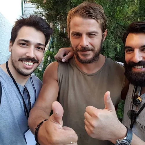 Γιώργος Αγγελόπουλος: Αυτό είναι το νέο του look - Φωτογραφίες μετά το κομμωτήριο